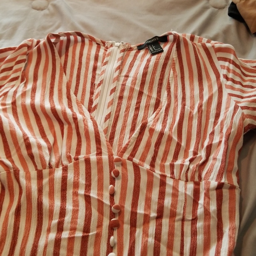 Romper - Picture 2 of 3